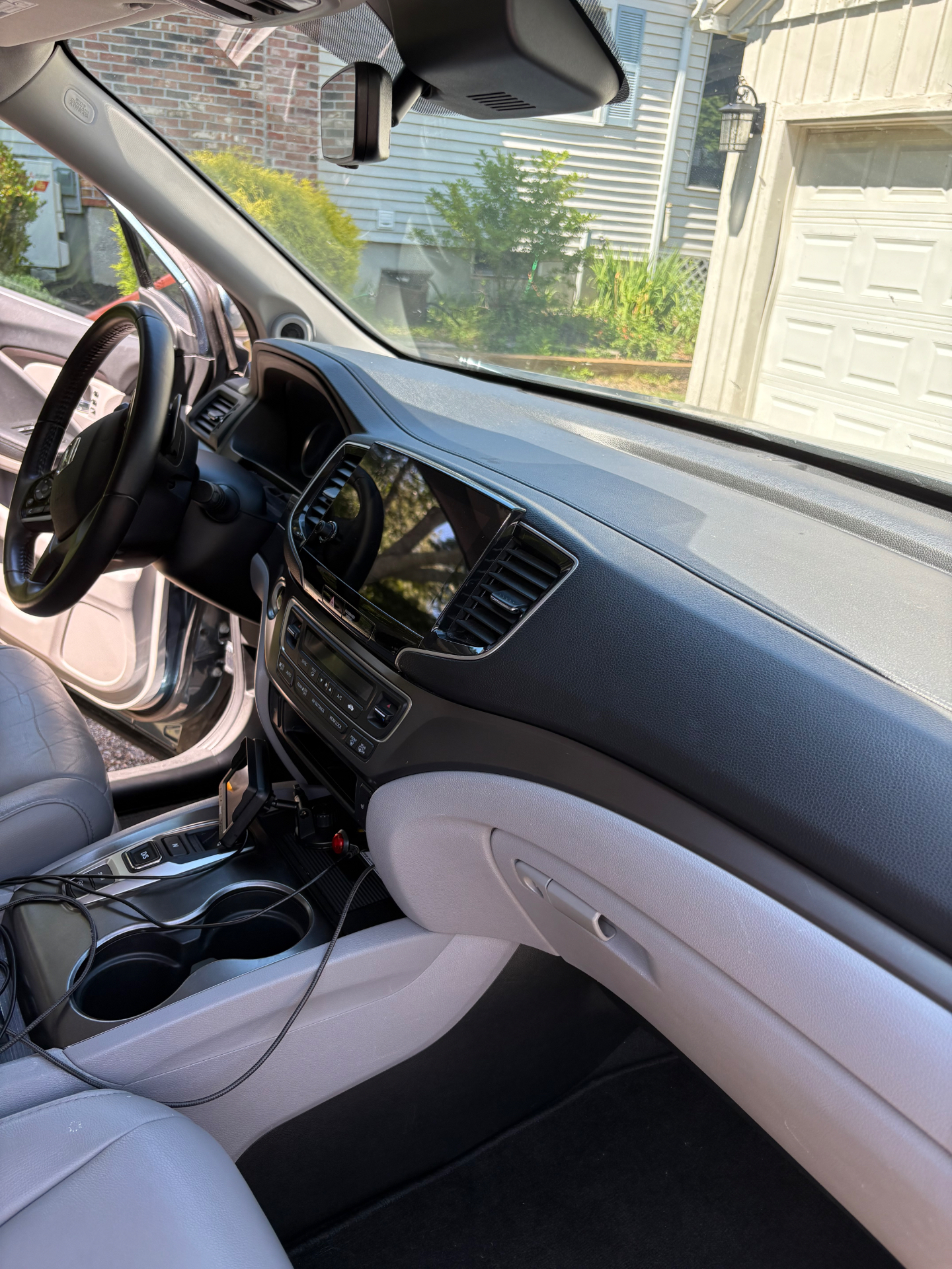 Detailed Honda interior dashboard and leather seating